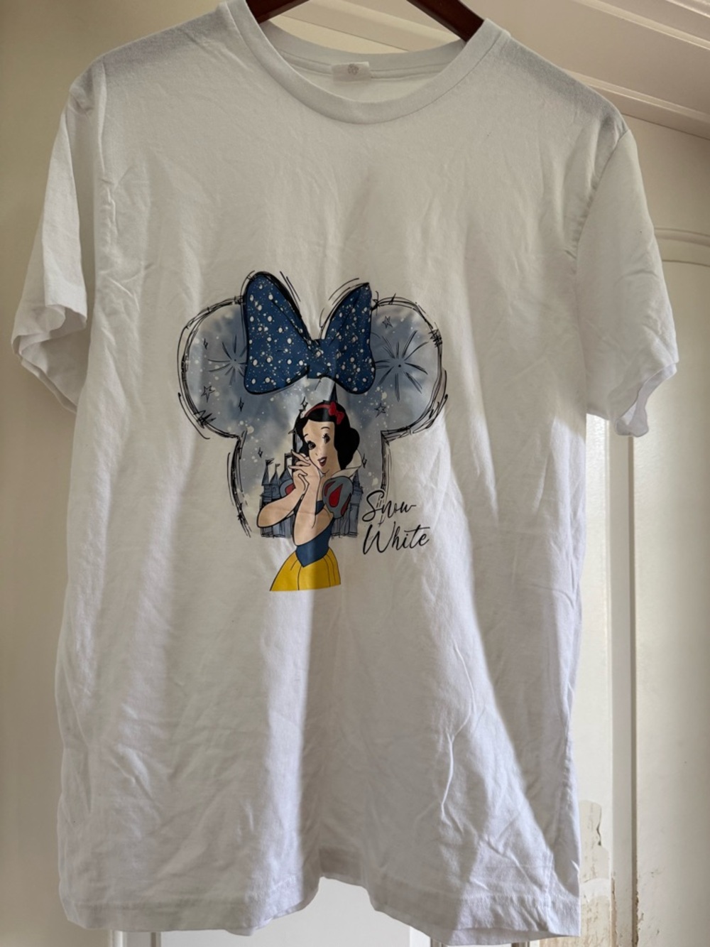 Disney White Snow White Graphic Tee with Blue Bow
